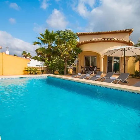 La Martina - Plusholidays Vila *